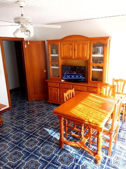 Apartamento Grande, La Mar Esta 5 Minutos Andando دينايا المظهر الخارجي الصورة