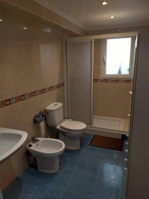 Apartamento Grande, La Mar Esta 5 Minutos Andando دينايا المظهر الخارجي الصورة
