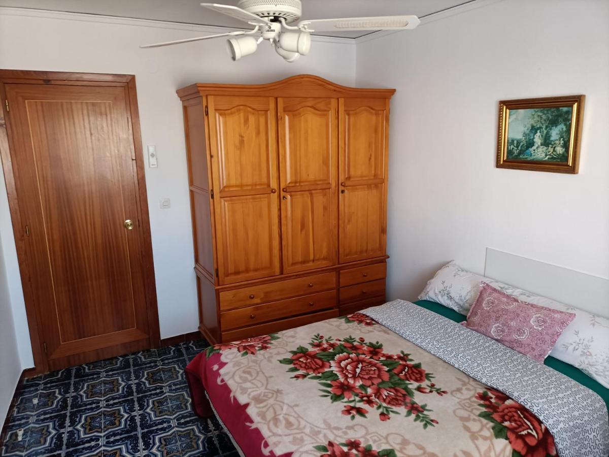 Apartamento Grande, La Mar Esta 5 Minutos Andando دينايا المظهر الخارجي الصورة